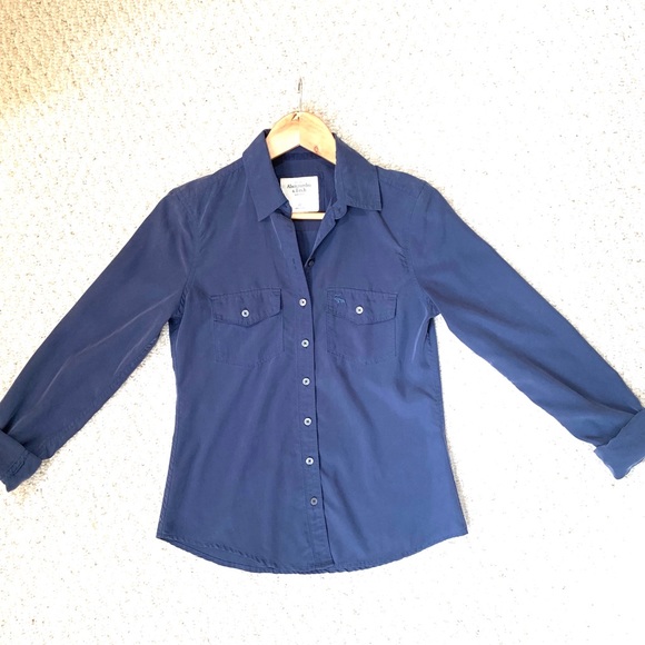 Abercrombie & Fitch Button Up Shirt - Picture 2 of 11